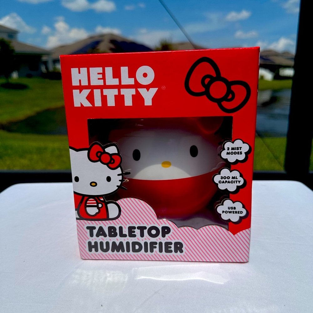 HELLO KITTY Red White Tabletop Humidifier NWOT!!